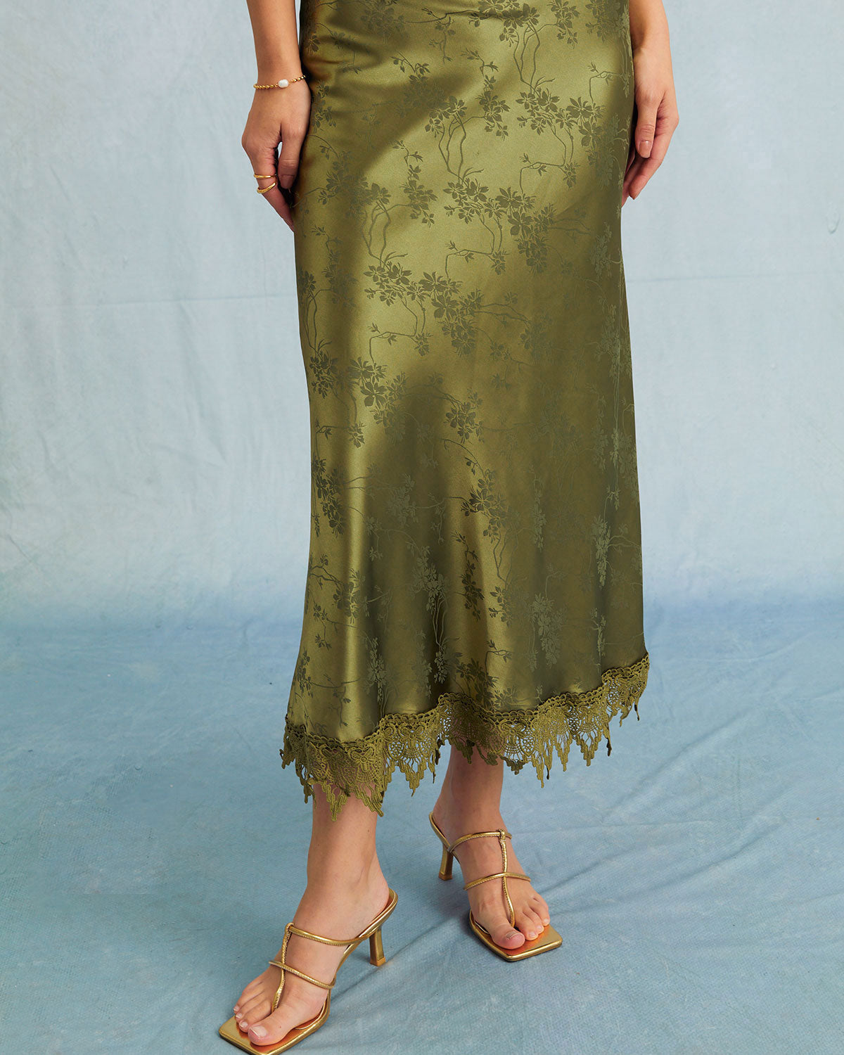 The Green Jacquard Cap Sleeve Satin Midi Dress Cheap Sale Newest