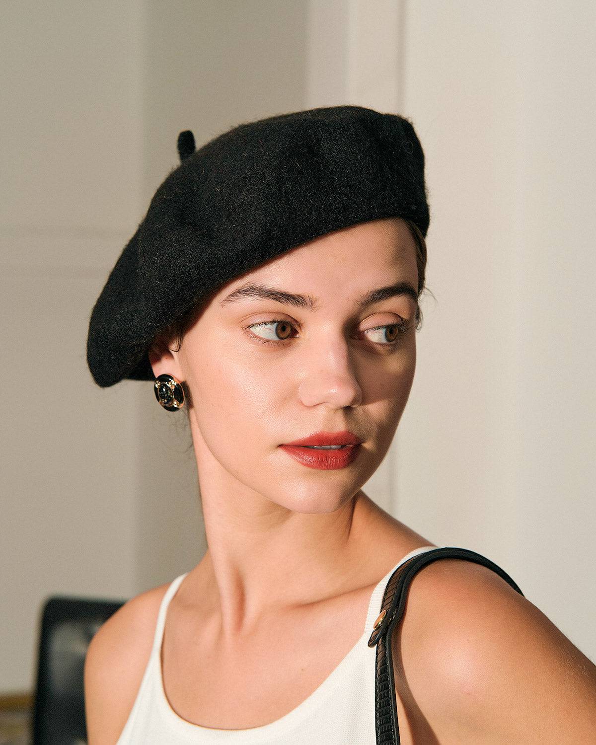 The Solid Retro Versatile Beret With Credit Card Online