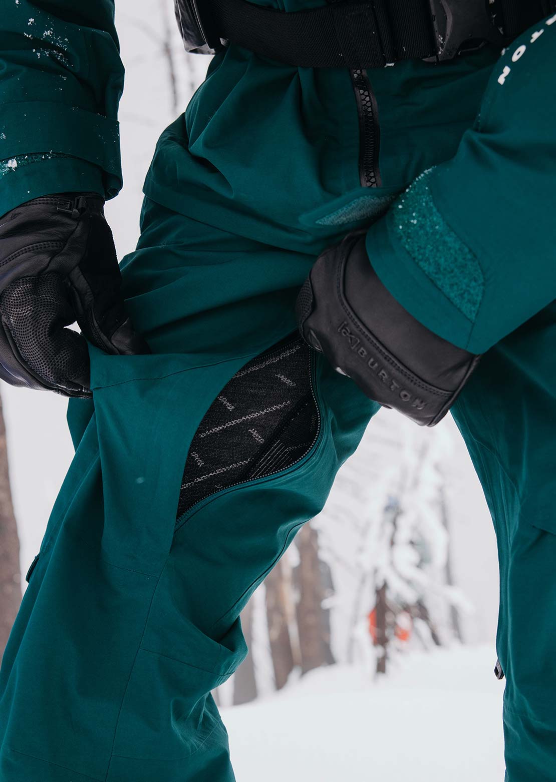 Burton Women's AK GORE-TEX Insulated Summit Pants