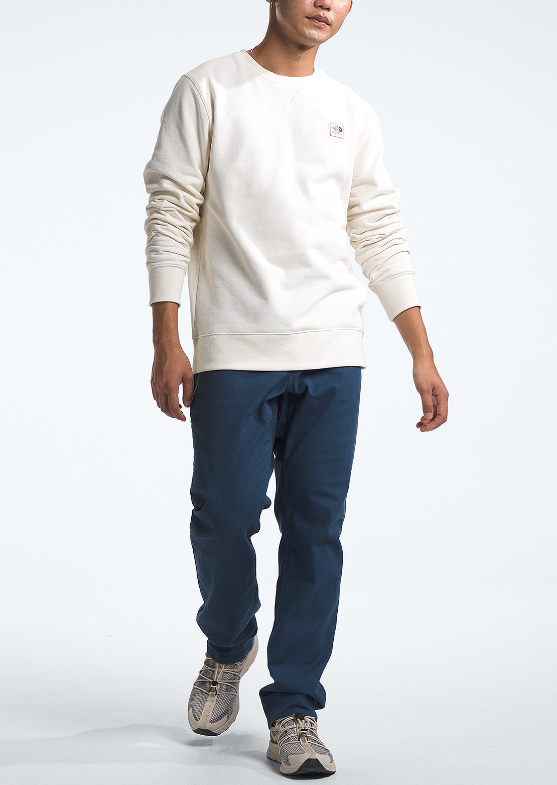 The North Face Men's Heritage Patch Crewneck Long Sleeve