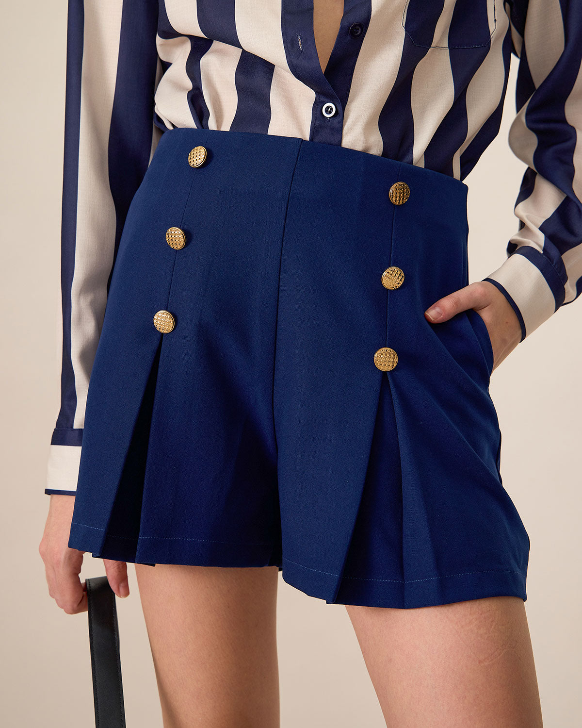 Women's Navy High-Waisted Pleated Shorts