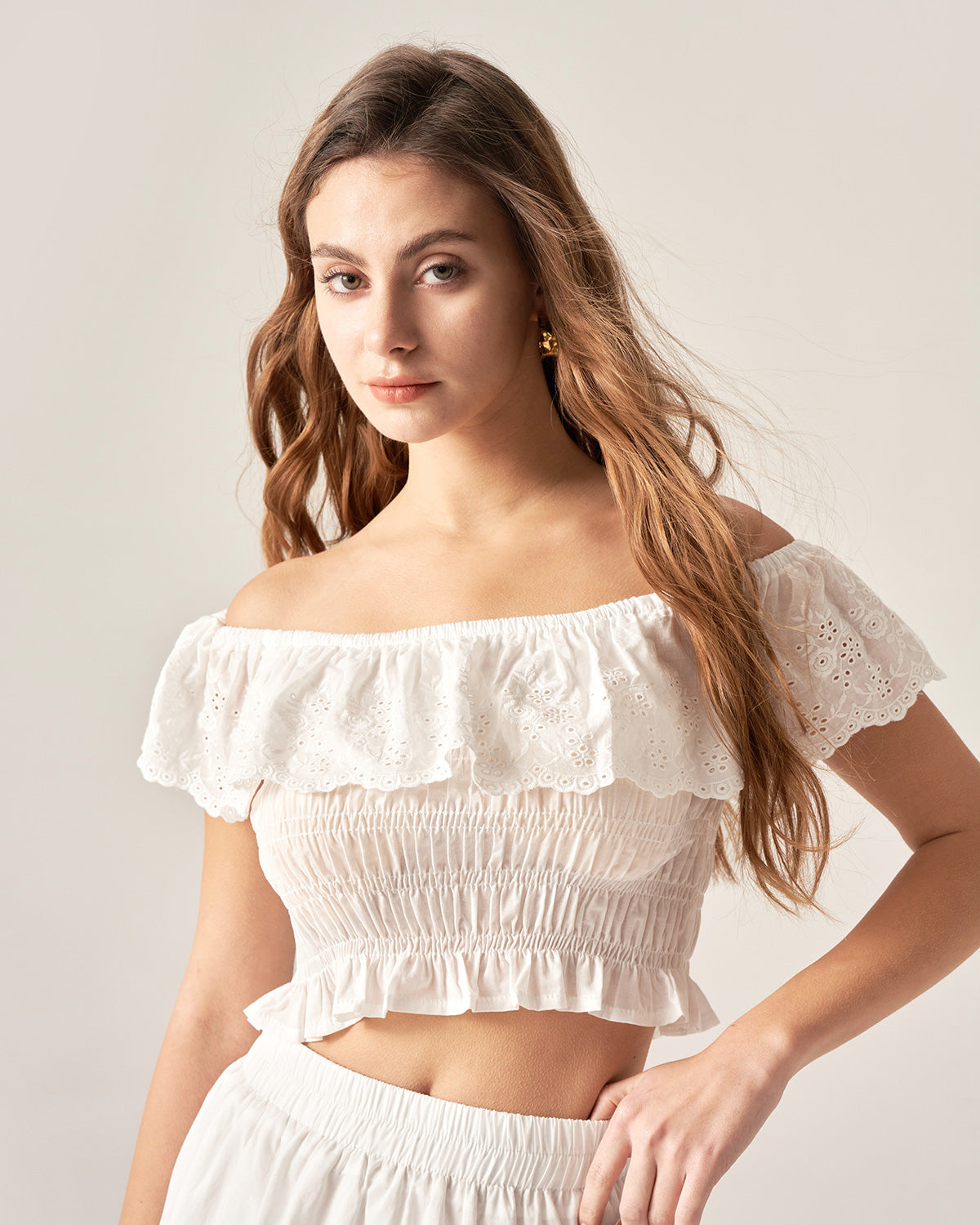 White Off The Shoulder Crop Blouse Cheap Sale 2025 New