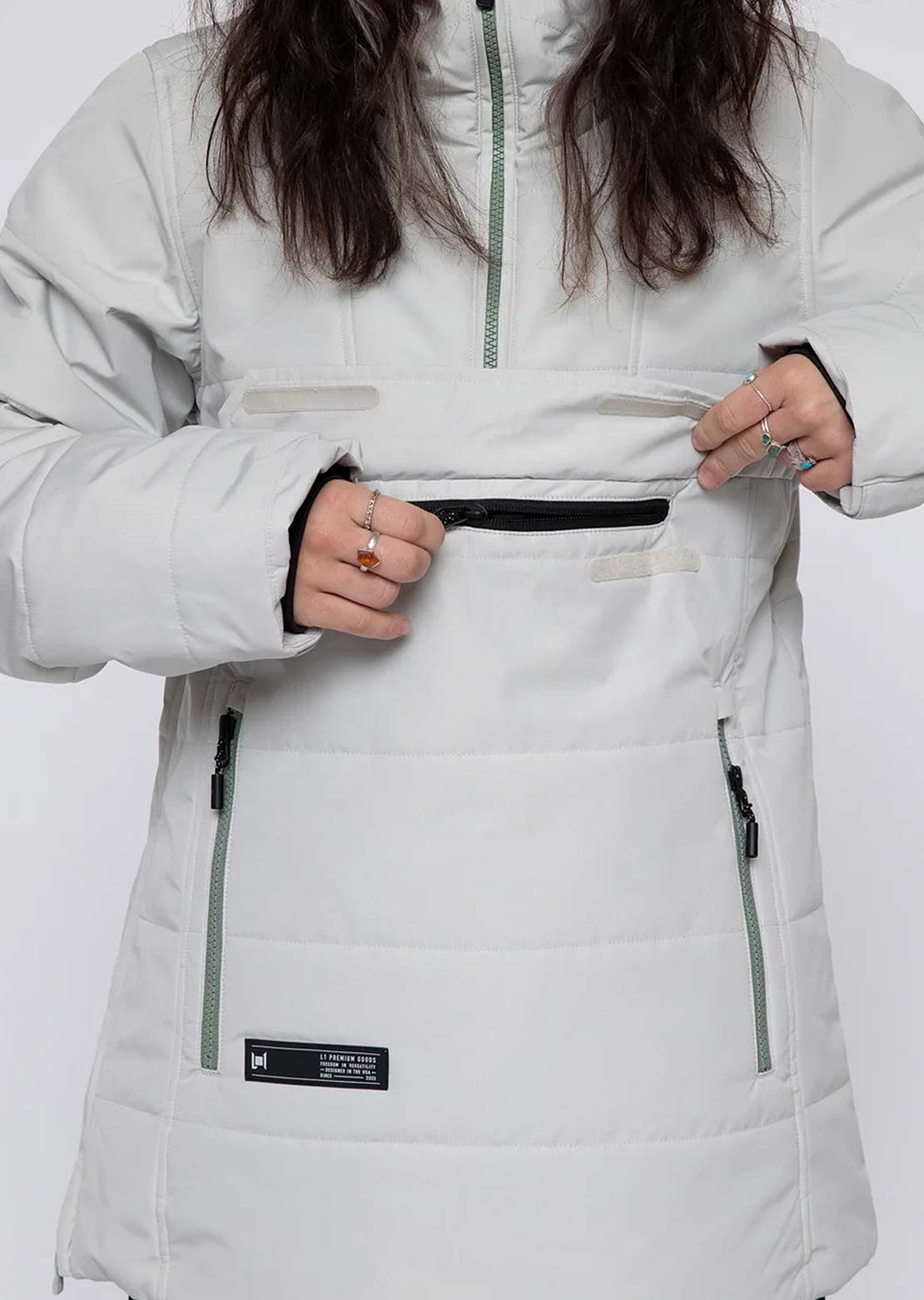 L1 Women's Snowblind Jacket